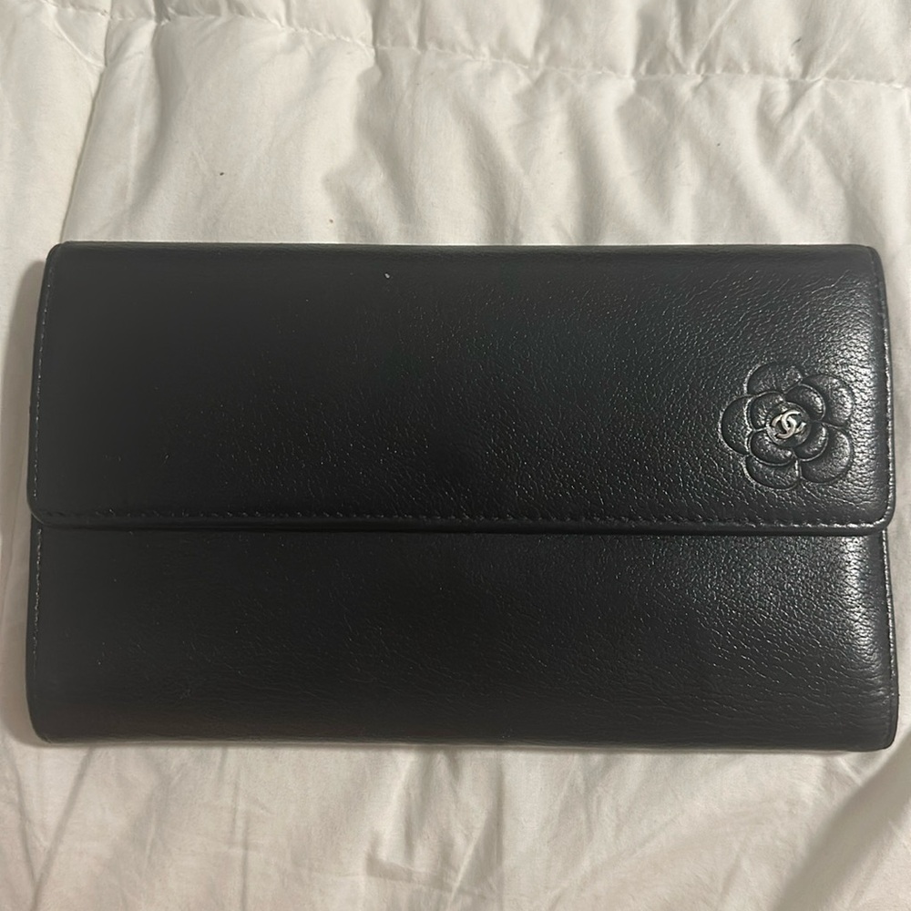 Large size Chanel wallet